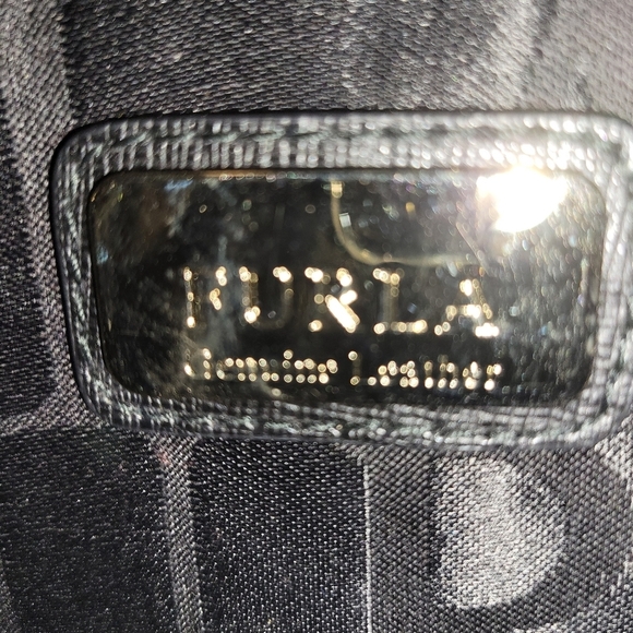 Furla mini metropolis bag purse  gold chain strap black leather - Picture 10 of 12